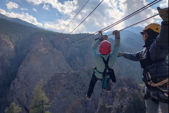 Woods Course Zipline Tour in Seven Falls